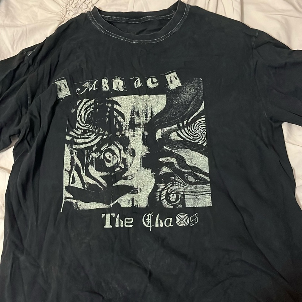 graphic tee